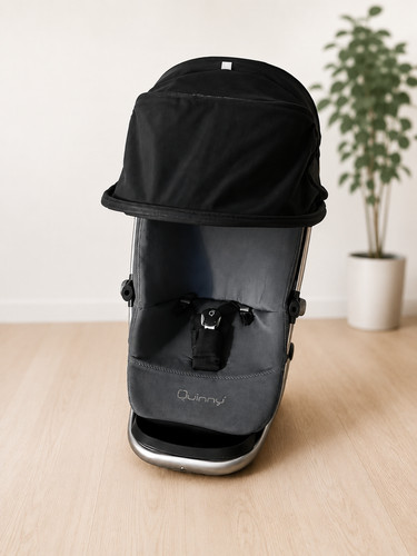 Quinny seat unit with sun - seat,
